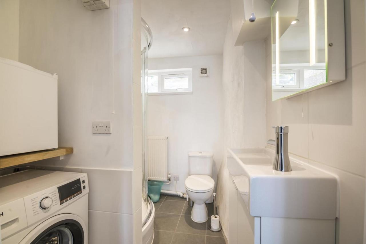 Fair View - 2 Bedroom Cottage - Burton 버톤 외부 사진