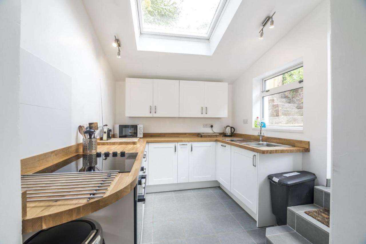 Fair View - 2 Bedroom Cottage - Burton 버톤 외부 사진